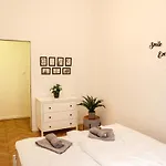 Modern 3br Free Parking Prime Location