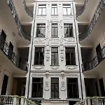 Modern 3br Free Parking Prime Location