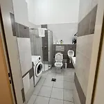 Lägenhet Modern 3br Free Parking Prime Location *