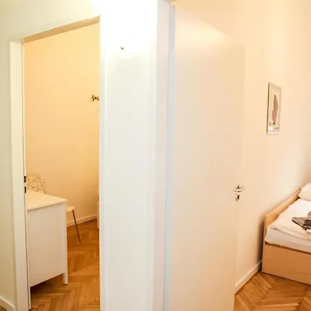 Modern 3br Free Parking Prime Location Apartmán *