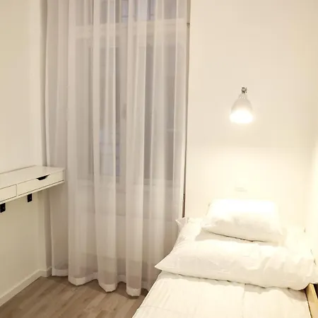 Modern 3br Free Parking Prime Location *