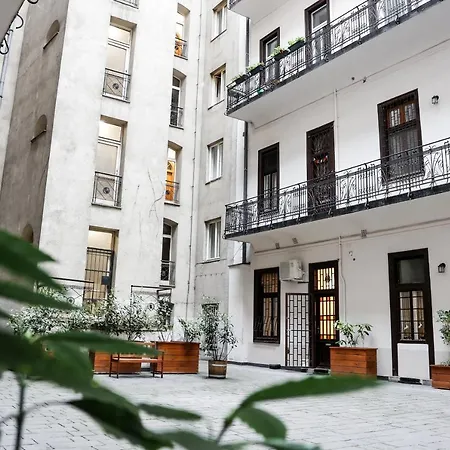 Apartmán Modern 3br Free Parking Prime Location *