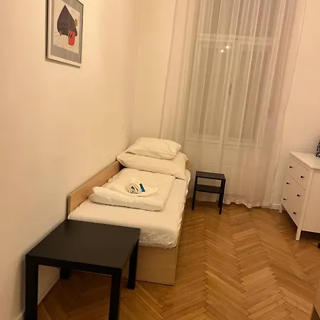 Modern 3br Free Parking Prime Location Budapešť