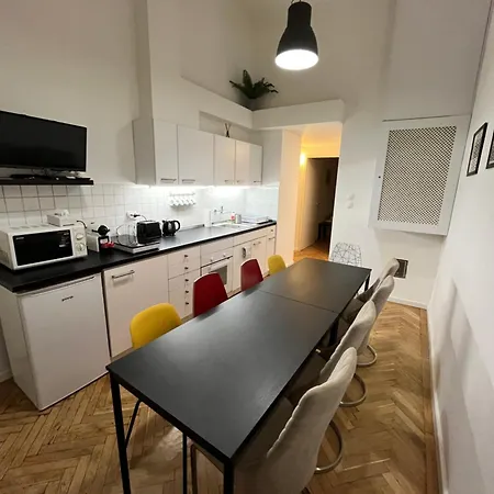 Modern 3br Free Parking Prime Location Apartmán *
