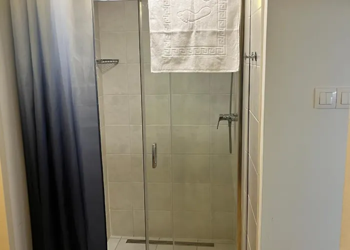 Modern 3br Free Parking Prime Location Budapest