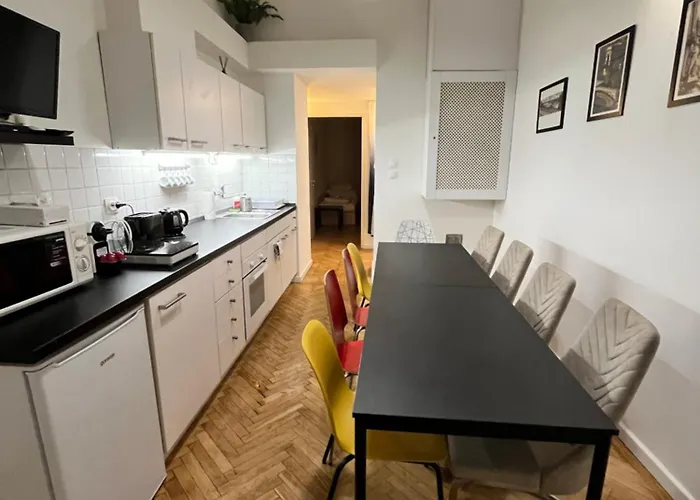 Modern 3br Free Parking Prime Location Apartment Budapest